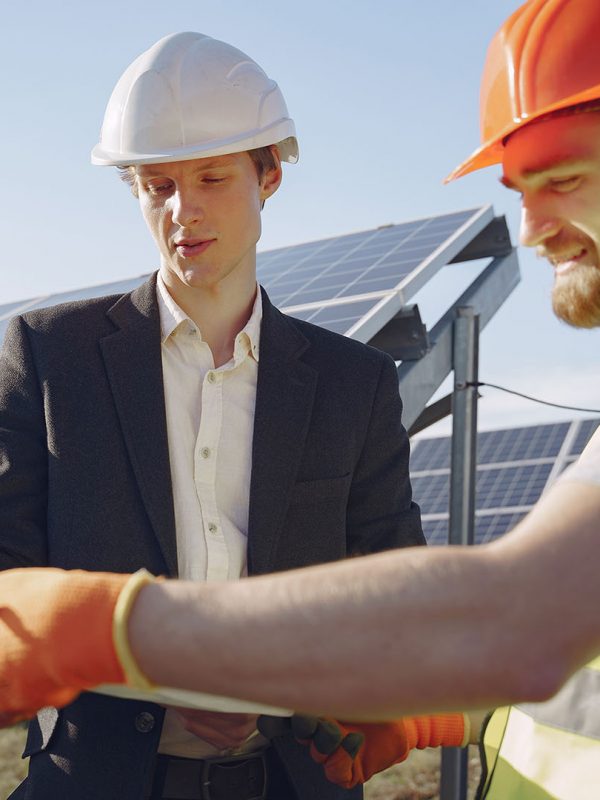 foreman-and-businessman-at-solar-energy-station-2021-08-29-01-16-38-utc.jpg